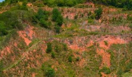 红色的山在线观看,在线探索红色山景的壮丽之旅